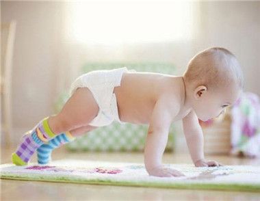 紙尿褲和尿不濕的區別 紙尿褲常給寶寶穿好嗎