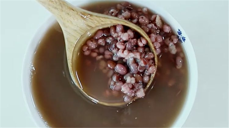 红豆薏米粥怎么做 红豆薏米粥的做法视频