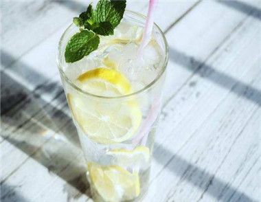 檸檬水什麼時候喝最好 檸檬水有哪些好處