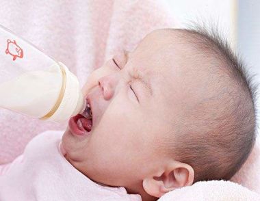 宝宝厌奶是什么原因 宝宝厌奶期是什么时候