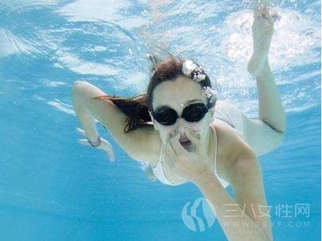 女生游泳需要注意的卫生事项