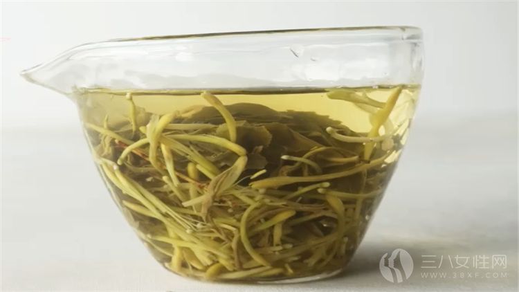 金银花绿茶的具体做法步骤七.png