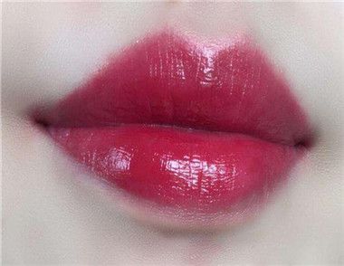 唇釉是什麼 唇釉如何使用