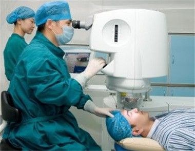 近視手術多少錢 近視手術後注意事項有哪些