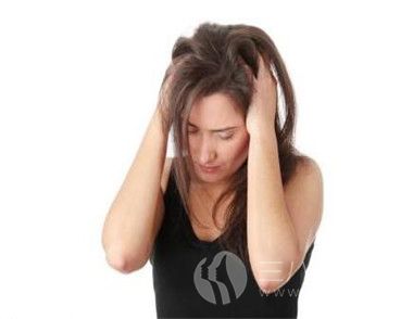 经期为什么会头痛 怎样做可以缓解经期头痛.jpg