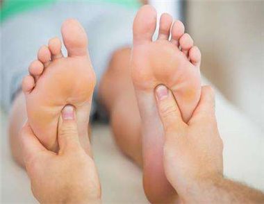 女性腳底按摩有什麼好處 可防癌排毒養顏