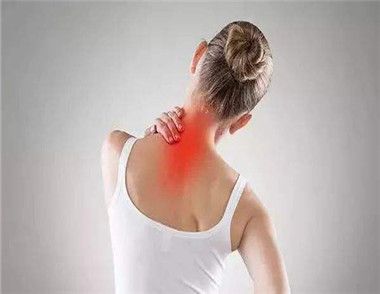 女人秋季如何肩颈保养 保养肩颈的方法
