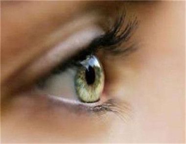 眼睛干涩是怎么引起的 这些方法能改善眼睛干涩