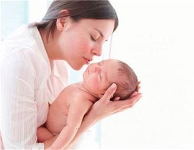 母乳喂養有什麼好處 媽媽寶寶都獲益