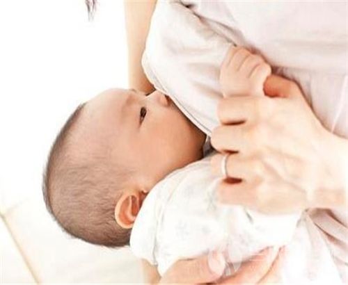 母乳喂养有什么好处 妈妈宝宝都获益1.jpg