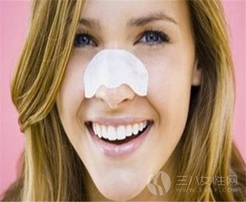 鼻贴的使用方法是怎样 撕鼻贴有讲究2.jpg