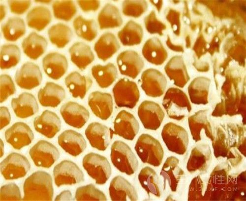 蜂胶的作用与功效是什么 怎么吃效果好.jpg