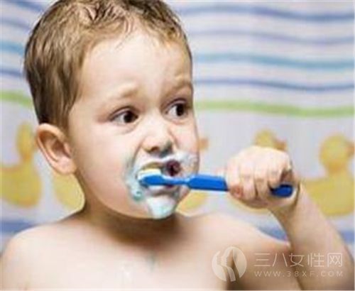 儿童电动牙刷好还是普通牙刷好 国家标准是怎样1.jpg
