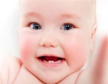 寶寶長牙期應該注意哪些事情 口腔清潔很重要