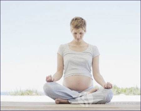 孕妇练瑜伽22.jpg