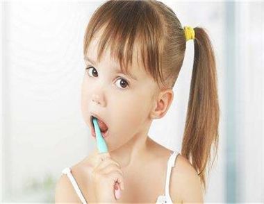 儿童牙刷是什么 如何判断好不好