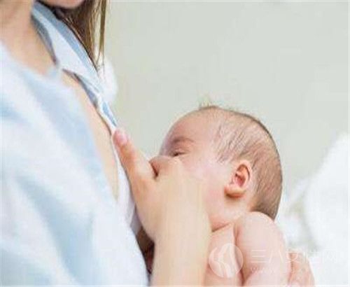 女性哺乳期感冒能喂奶吗 对母乳有什么影响2.jpg