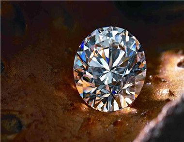 钻石戒指一般多少钱 一克拉价格又是多少