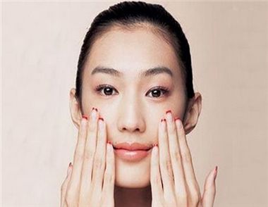 女人怎样使肌肤紧致 6招预防皮肤衰老
