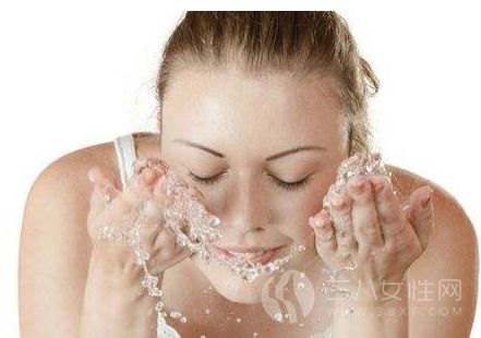 正確的洗臉方式是什麼.png