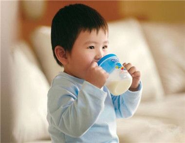 婴儿奶粉是什么 什么样的好