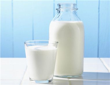 什麼食物不能和牛奶一起飲用 喝牛奶注意事項