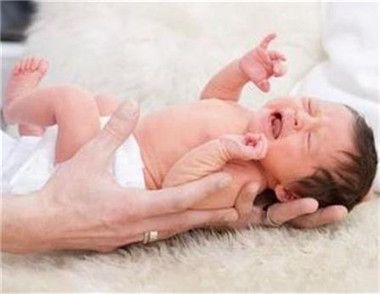 新生兒臍帶什麼時候脫落 不脫落怎麼辦
