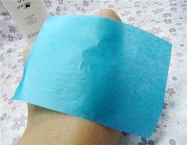 吸油纸会对肌肤造成危害吗 安全使用方法是怎么样的