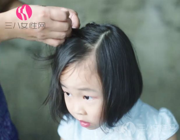 儿童公主发型皇冠扎法