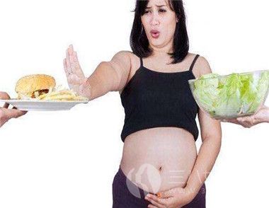 孕婦體重過重對胎兒有什麼影響 要控製進食嗎.jpg