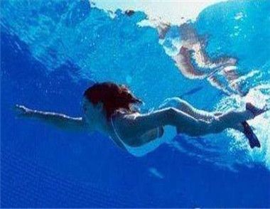 女性游泳为什么减肥 多久有效果