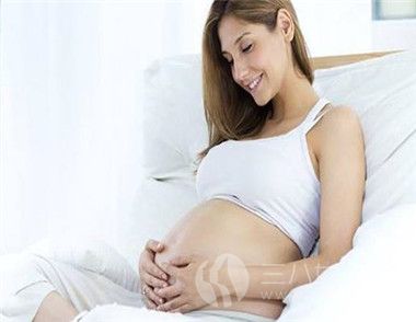 难产吃什么好 孕晚期控制胎儿体重能避免难产吗1.jpg