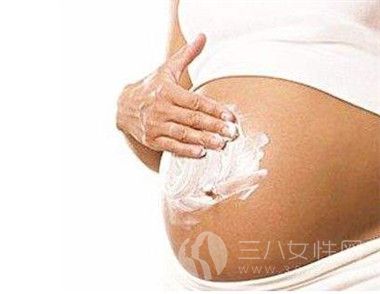 孕妇长妊娠纹的原因是什么 如何预防2.jpg