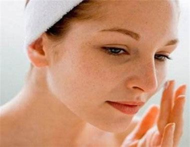 女人冬季如何預防長皺紋 教你3個實用方法