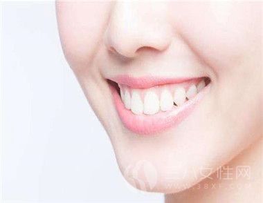 如何预防牙齿黄 美白牙膏有用吗1.jpg