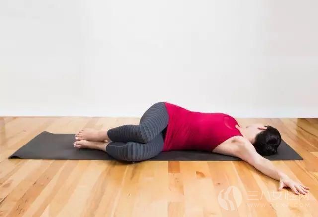 腰背酸痛怎麼辦 3個瑜伽動作幫你舒緩