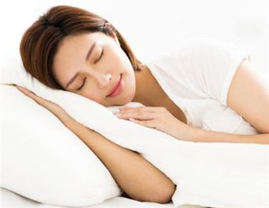 睡前护肤有哪些步骤 彻底清洁肌肤