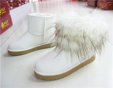 白色雪地靴怎么的清洗 内毛清洁有技巧
