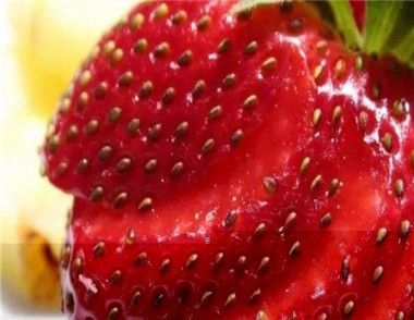 怎麼讓草莓鼻變幹淨 詳細的祛除黑頭方法了解一下