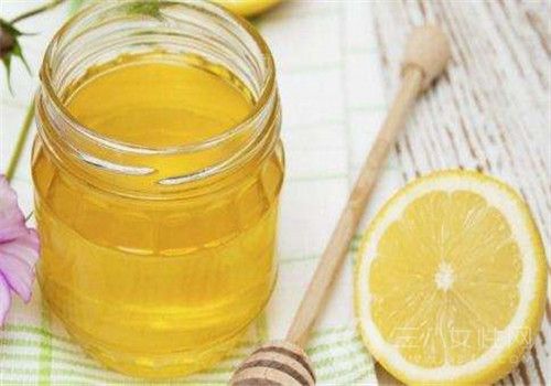 自制柠檬蜂蜜美白祛斑面膜
