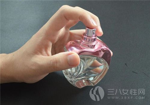 香水怎么喷好 正确使用技巧分享