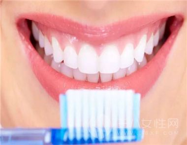 什么刷牙前牙膏不能沾水
