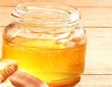 怎样用蜂蜜制作补水面膜？它还有哪些护肤效果
