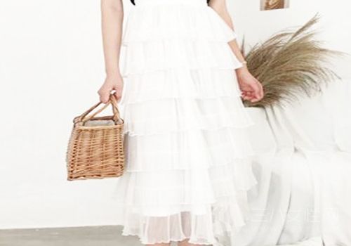 白色长裙.jpg