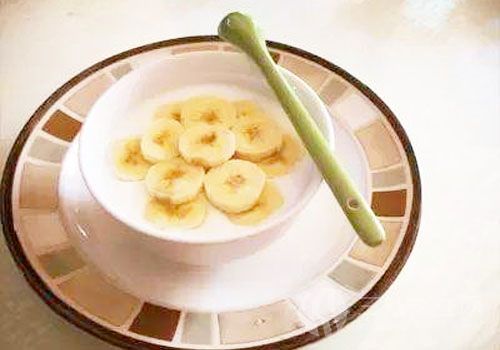 酸奶香蕉面膜的做法