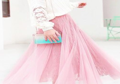 粉網紗裙搭配什麼上衣 這個夏天變身“小仙女”