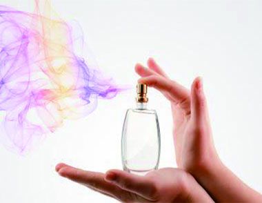 怎樣可以讓香水留香更持久 使香水留香時間更長的方法
