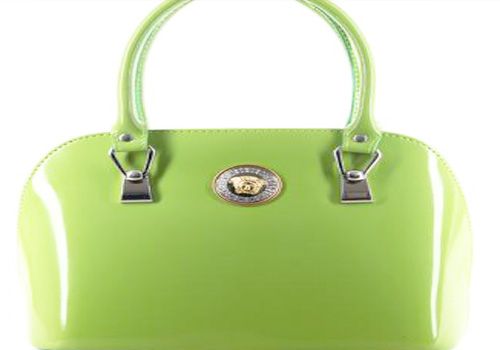 绿色包包与衣服颜色搭配 好看的绿色包包有哪些