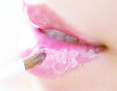 唇釉咬唇妝口紅怎麼塗 塗咬唇妝的正確步驟