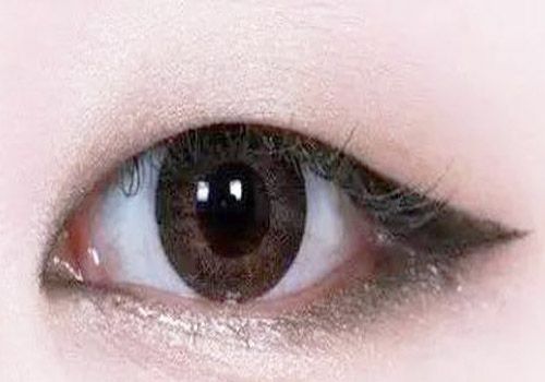 美瞳線變藍是什麼原因 美瞳線發藍可以補色嗎